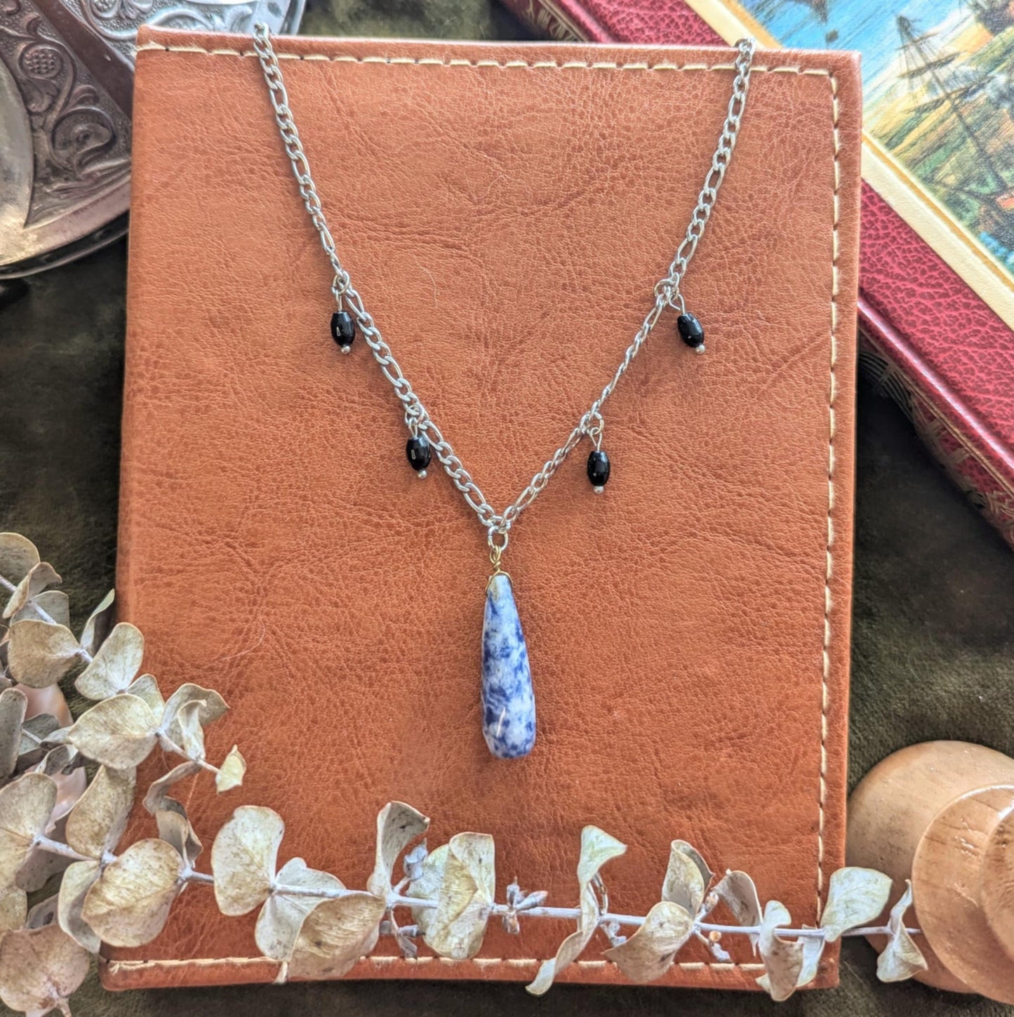 Collier Sora