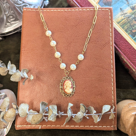 Collier Meredith
